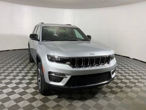 Used 2024 Jeep Grand Cherokee Limited 4xe w/ Luxury Tech Group II image 6