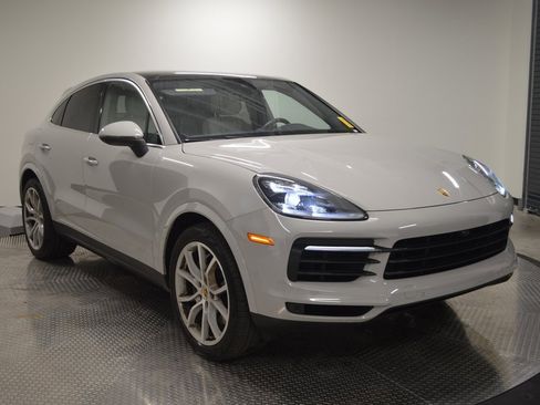 Certified 2021 Porsche Cayenne Coupe image 9