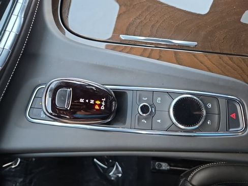 Certified 2023 Cadillac Escalade Sport Platinum w/ Heavy-Duty Trailer Package AWD/4WD image 33