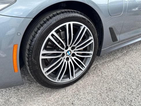 Used 2018 BMW 530e RWD image 11