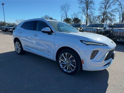 New 2026 Buick Envision Avenir image 2