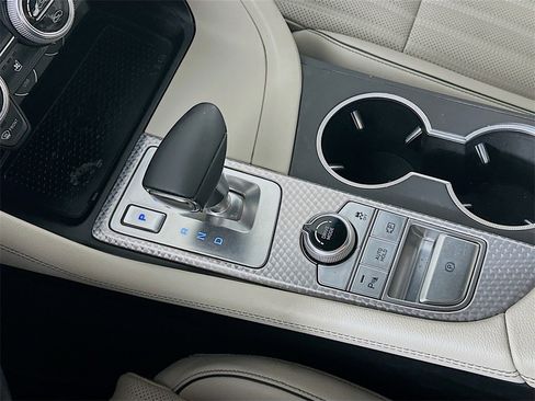 Used 2023 Genesis G70 2.0T w/ Sport Prestige Package image 16