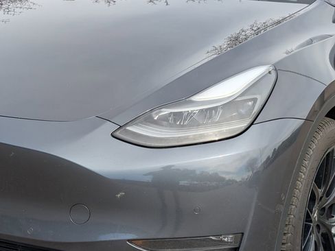 Used 2021 Tesla Model Y Performance AWD/4WD image 10