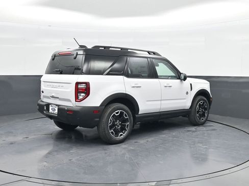 New 2025 Ford Bronco Sport Outer Banks w/ Outer Banks Tech Package+ image 8