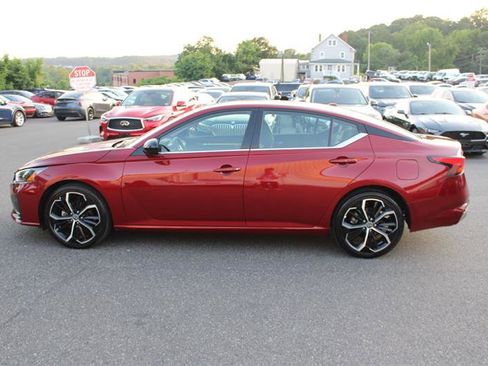 Used 2024 Nissan Altima 2.5 SR image 5