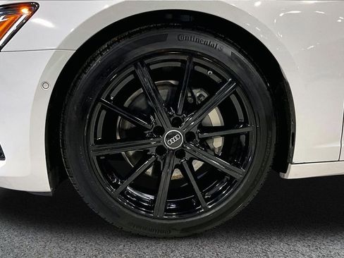 Used 2025 Audi A6 Premium Plus image 34