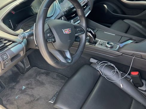 Used 2023 Cadillac CT5 Sport RWD image 3