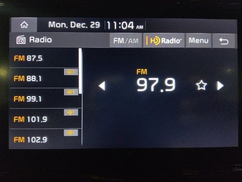 Used 2023 Kia Sorento LX image 25