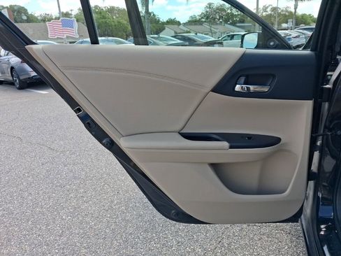 Used 2015 Honda Accord EX-L image 23