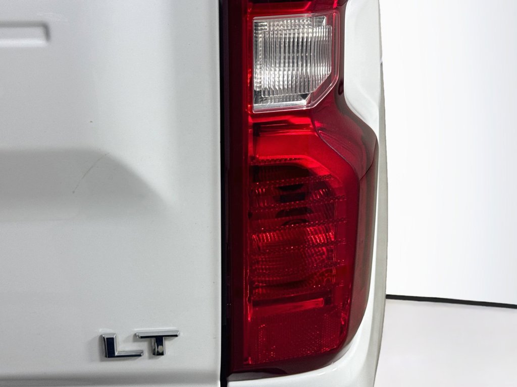 Used 2021 Chevrolet Silverado 1500 LT AWD/4WD image 34