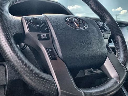 Used 2019 Toyota Tacoma TRD Sport AWD/4WD image 19