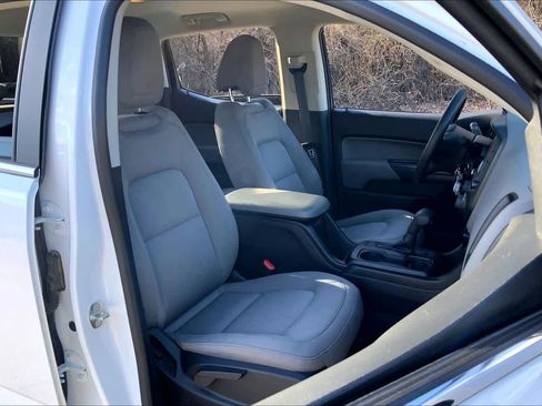 Used 2019 Chevrolet Colorado W/T w/ WT Convenience Package image 8