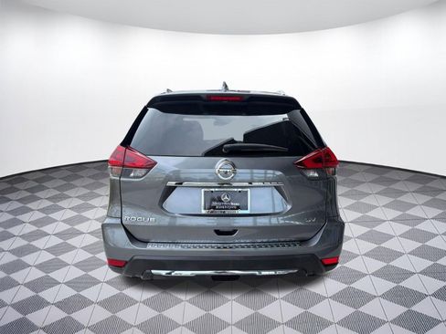 Used 2018 Nissan Rogue SV FWD image 10