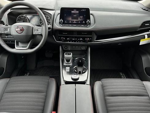 New 2025 Nissan Rogue SV image 15