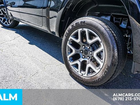 Used 2025 RAM 1500 Laramie AWD/4WD image 16