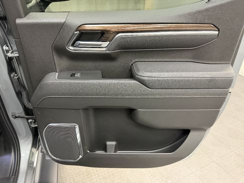 Certified 2025 Chevrolet Silverado 1500 LT Trail Boss w/ Convenience Package II AWD/4WD image 16