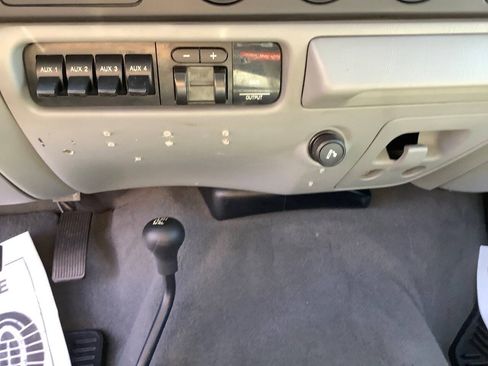 Used 2005 Ford F250 XLT AWD/4WD image 34
