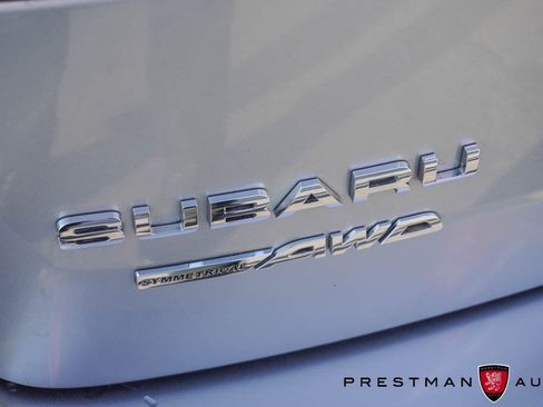 Used 2021 Subaru Impreza 2.0i Limited image 16