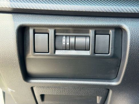 Certified 2025 Subaru Crosstrek 2.5i Limited w/ Popular Package #3A image 33