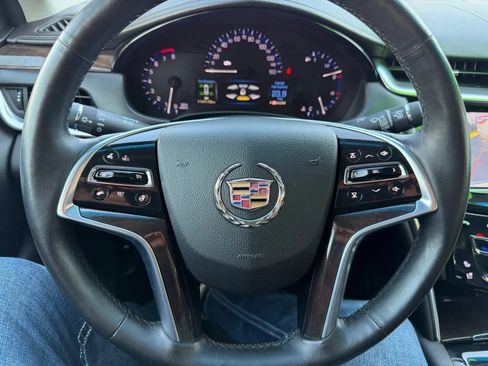 Used 2015 Cadillac XTS Luxury FWD image 16