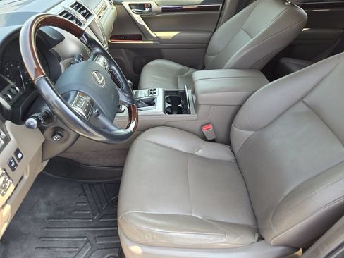 Used 2018 Lexus GX 460 Premium AWD/4WD image 13