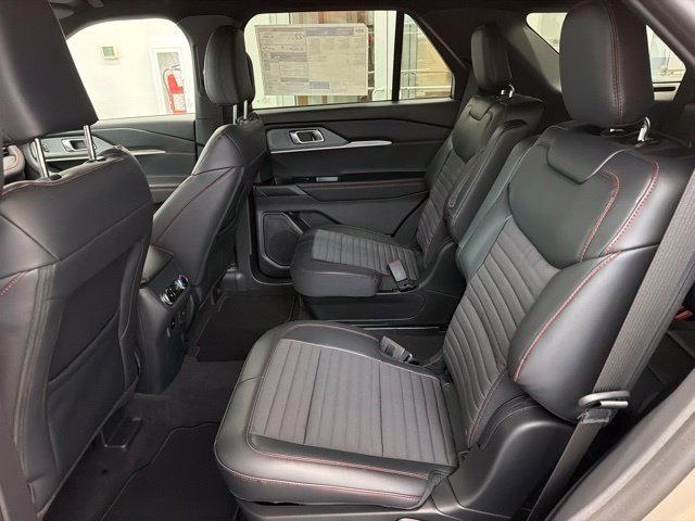 New 2027 Ford Explorer ST-Line AWD/4WD image 16