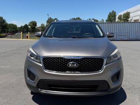 Used 2016 Kia Sorento AWD image 5