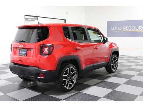 Used 2020 Jeep Renegade Sport image 4