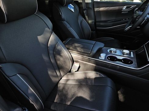 New 2026 Genesis GV80 2.5T Prestige image 10