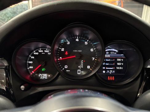 Used 2021 Porsche Macan image 74