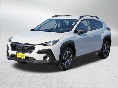 Used 2025 Subaru Crosstrek 2.0i Premium w/ Crosstrek Mirror Package image 3
