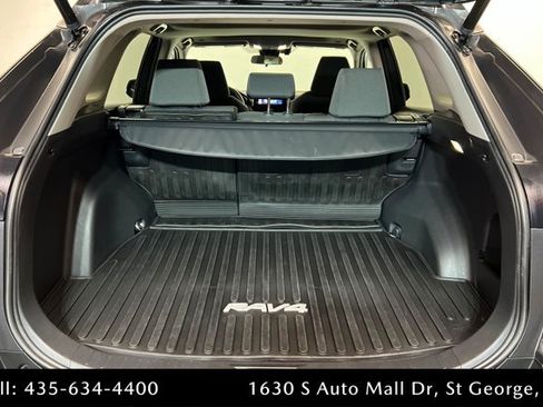 Used 2023 Toyota RAV4 XLE w/ Convenience Package FWD image 23