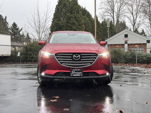Used 2019 MAZDA CX-9 Touring w/ Touring Premium Package image 3