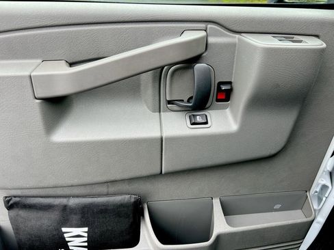 New 2025 GMC Savana 3500 w/ Power Convenience Package RWD image 51