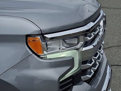 Used 2023 Chevrolet Silverado 1500 LTZ w/ Z71 Off-Road Package AWD/4WD image 30