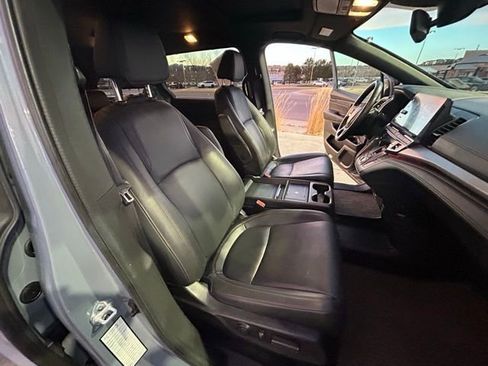 Used 2025 Honda Odyssey Sport-L image 27