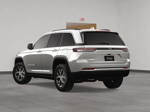 New 2025 Jeep Grand Cherokee Limited image 3
