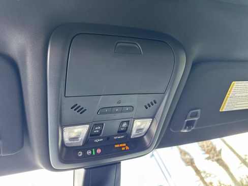 Certified 2023 Cadillac XT6 Luxury image 35