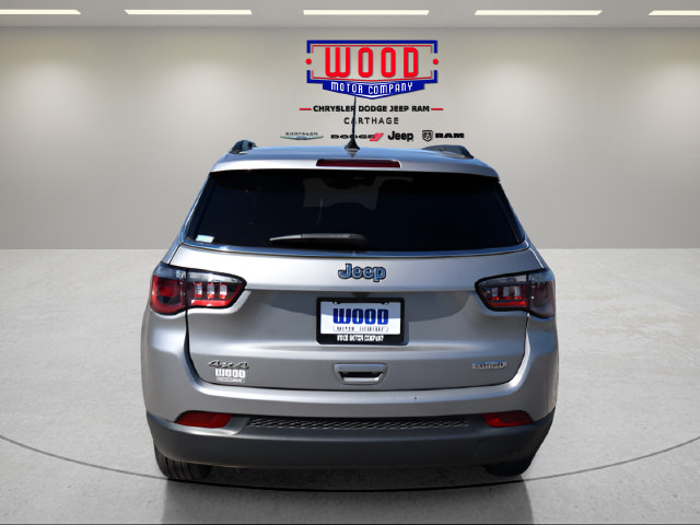 Used 2024 Jeep Compass Latitude AWD/4WD image 4