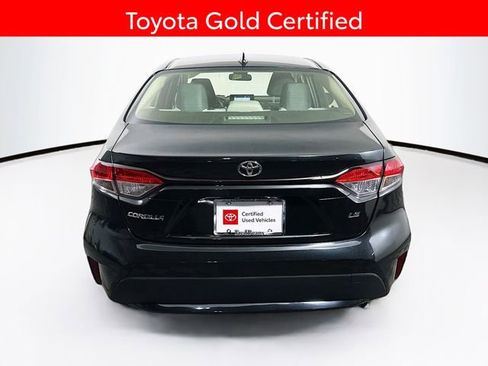 Certified 2022 Toyota Corolla LE image 27
