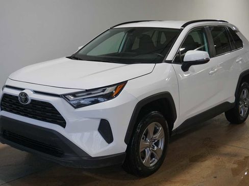 Used 2024 Toyota RAV4 XLE image 1