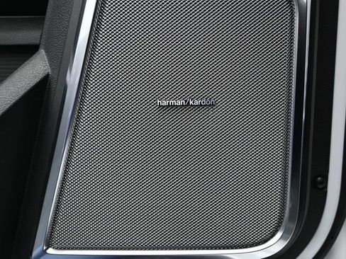 New 2026 RAM 2500 Laramie AWD/4WD image 21