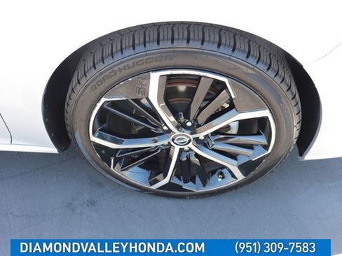 Used 2024 Nissan Altima 2.5 SR FWD image 28
