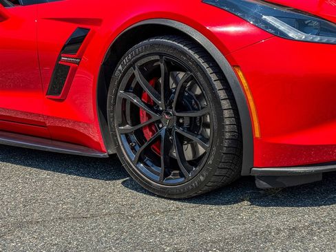 Used 2019 Chevrolet Corvette Grand Sport w/ Carbon Flash Badge Package RWD image 33