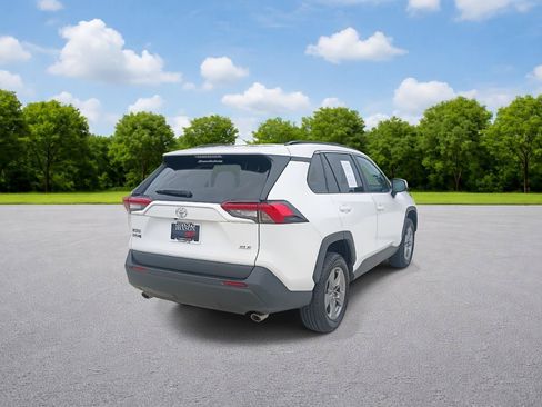Used 2024 Toyota RAV4 XLE FWD image 7