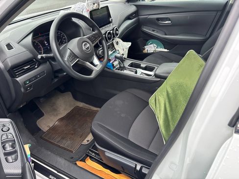Used 2024 Nissan Sentra SV FWD image 10