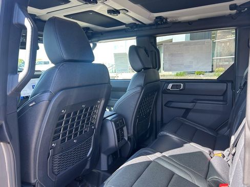 New 2026 Ford Bronco Badlands image 14