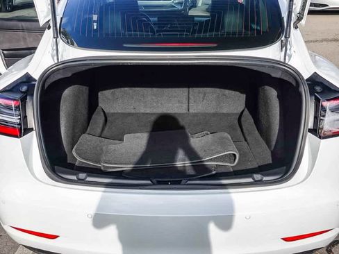 Used 2018 Tesla Model 3 Long Range image 26