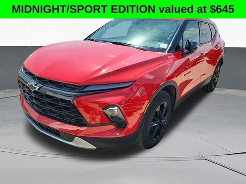 Used 2024 Chevrolet Blazer LT w/ Midnight/Sport Edition FWD image 2