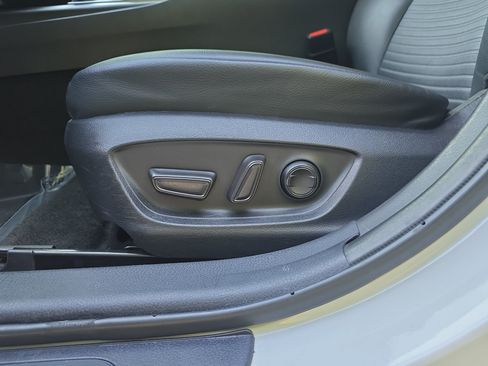 Used 2024 Toyota Camry SE FWD image 28